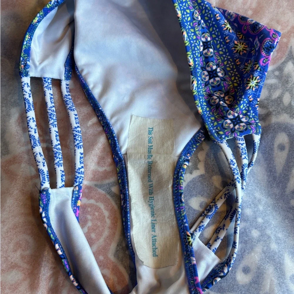 Shade & Shore Blue and White Bikini Top and Bottom 36C/Medium - Picture 4 of 7